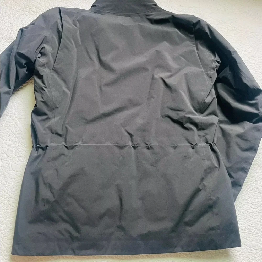Arcteryx Veilance XS - Picture 3 of 4